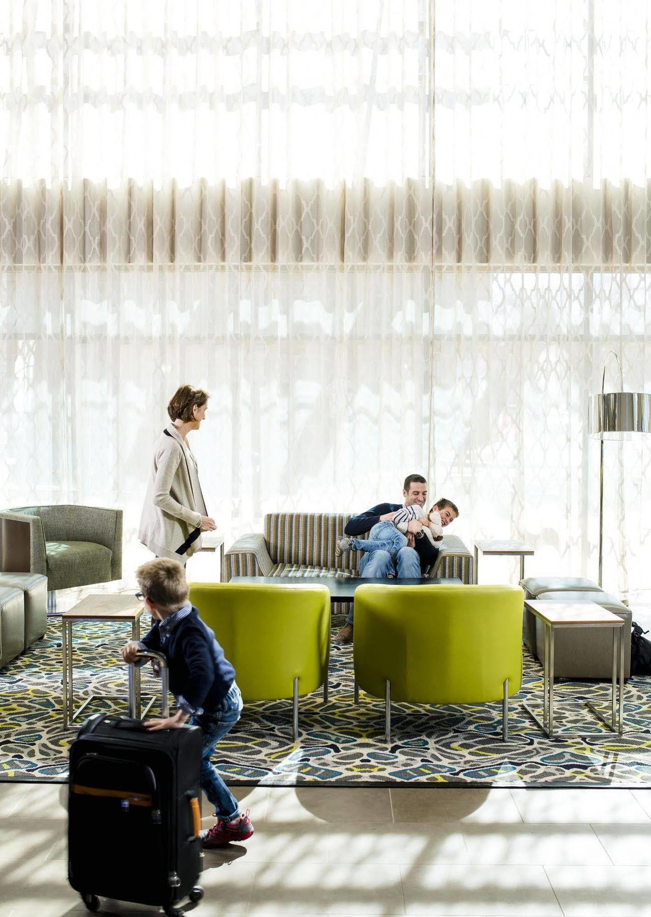 Holiday Inn Express & Suites Oklahoma City Downtown - Bricktown By Ihg Luaran gambar