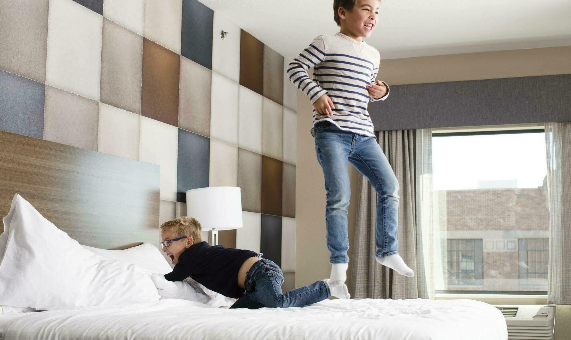 Holiday Inn Express & Suites Oklahoma City Downtown - Bricktown By Ihg Luaran gambar